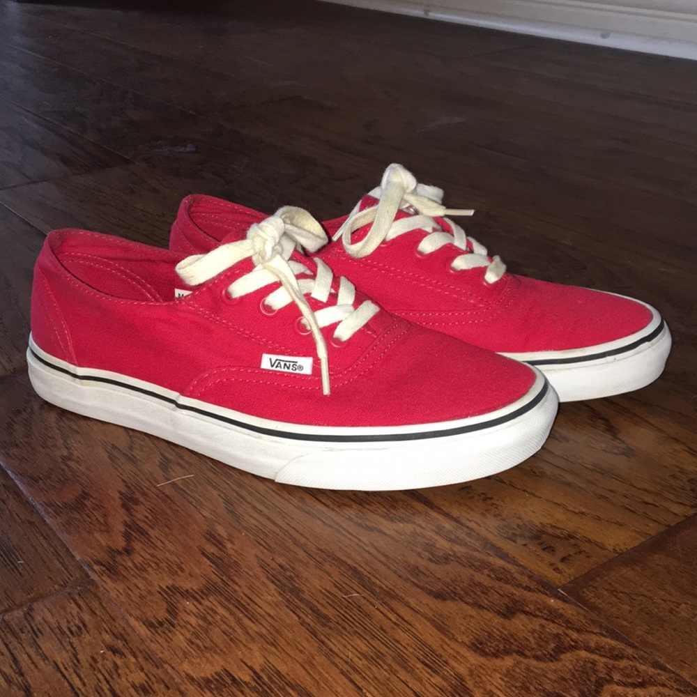 Classic Red/True White Vans